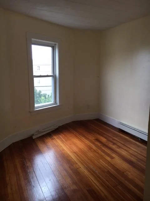 2 bed, 1 bath apartment for rent at 207 Broadway Unit 7, Everett — photo 8 of 12