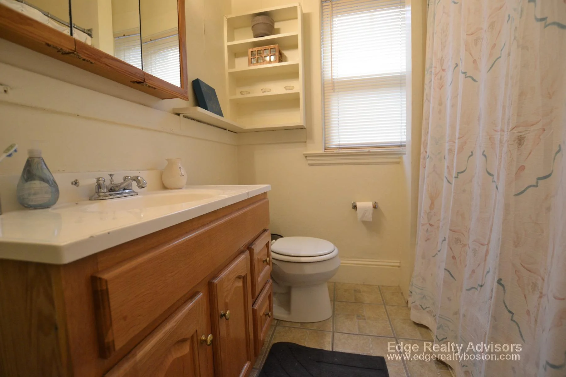 4 bed, 2 bath apartment for rent at 207 Chestnut Hill Ave Unit 2, Brighton — photo 6 of 13