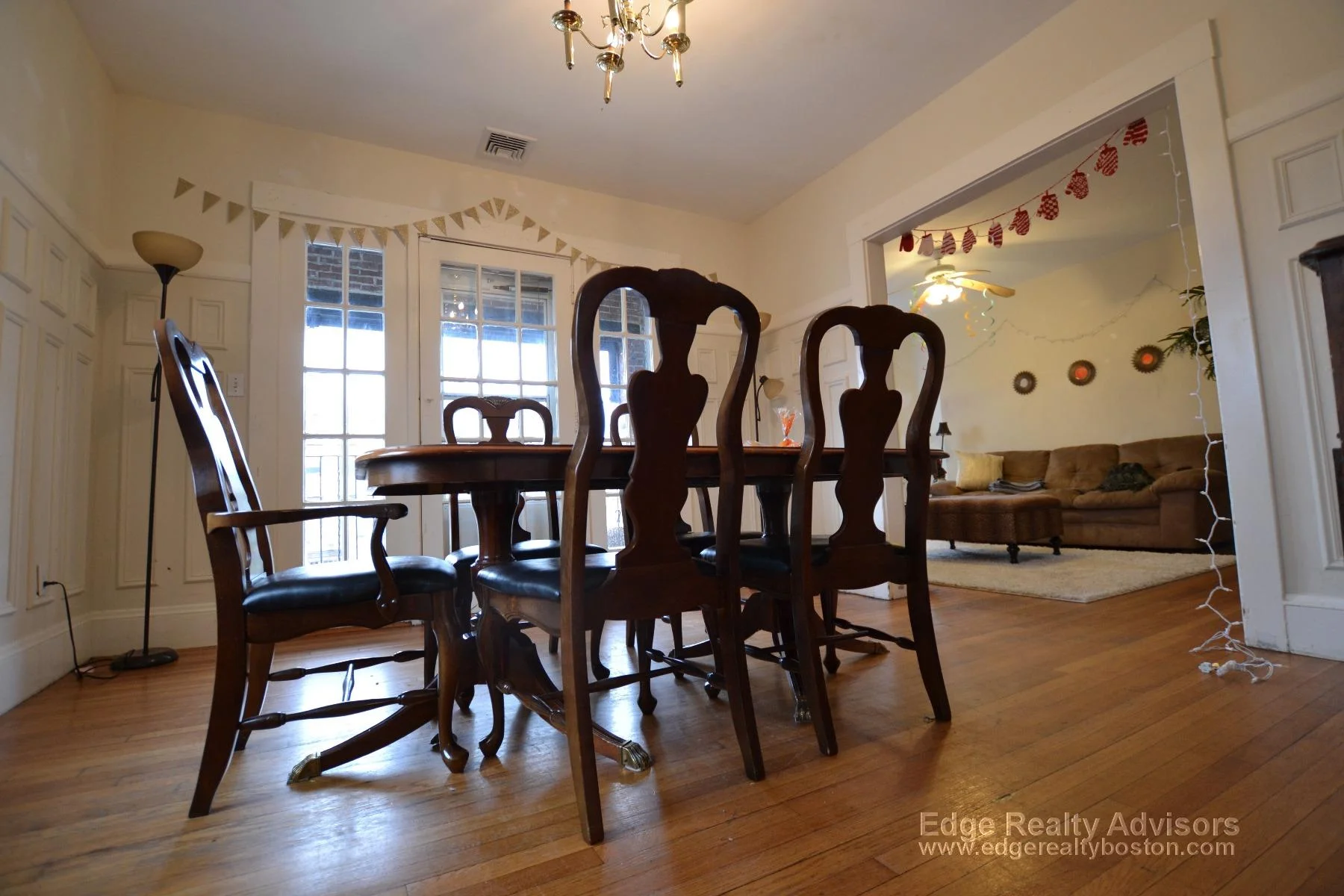 4 bed, 2 bath apartment for rent at 207 Chestnut Hill Ave Unit 2, Brighton — photo 2 of 13