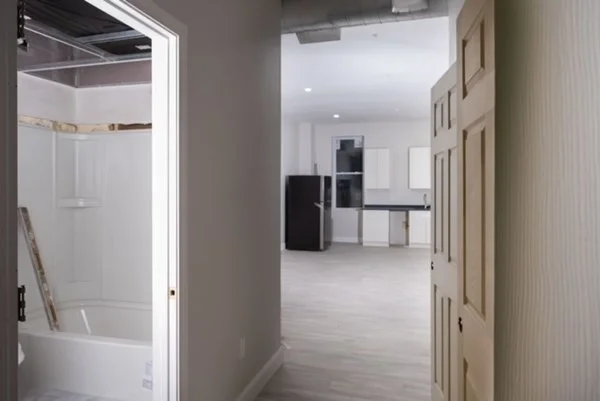 1 bed, 1 bath apartment for rent at 207 Chestnut St Unit 101, Lynn — photo 4 of 7