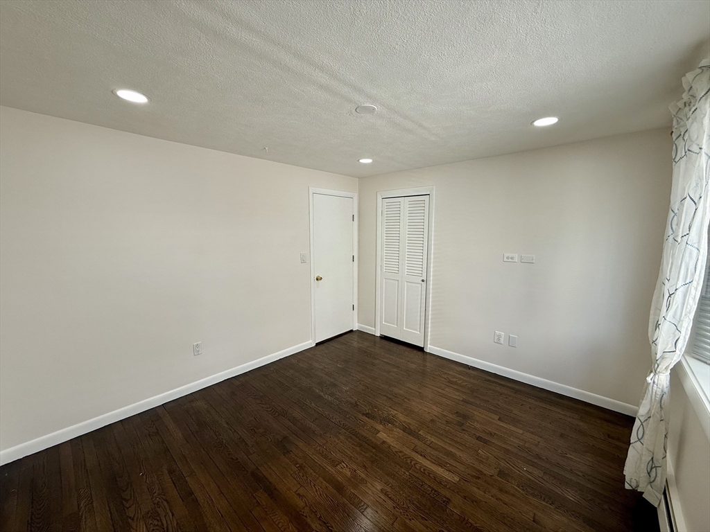3 bed, 1 bath apartment for rent at 207 Franklin St, Stoneham — photo 11 of 13