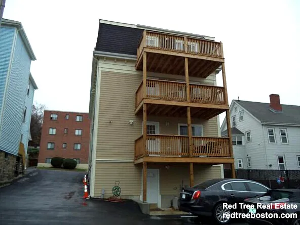 3 bed, 2 bath apartment for rent at 207 Hillside St Unit 2, Roxbury — photo 11 of 11