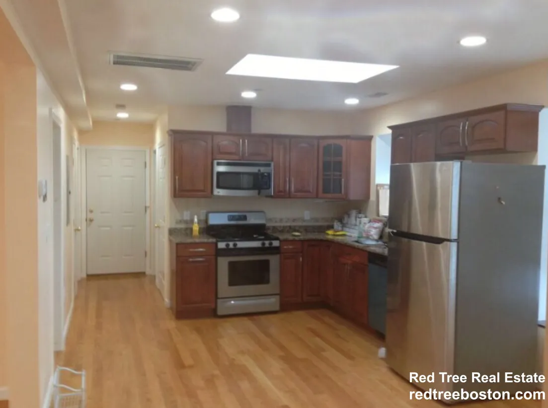 3 bed, 2 bath apartment for rent at 207 Hillside St Unit 2, Roxbury