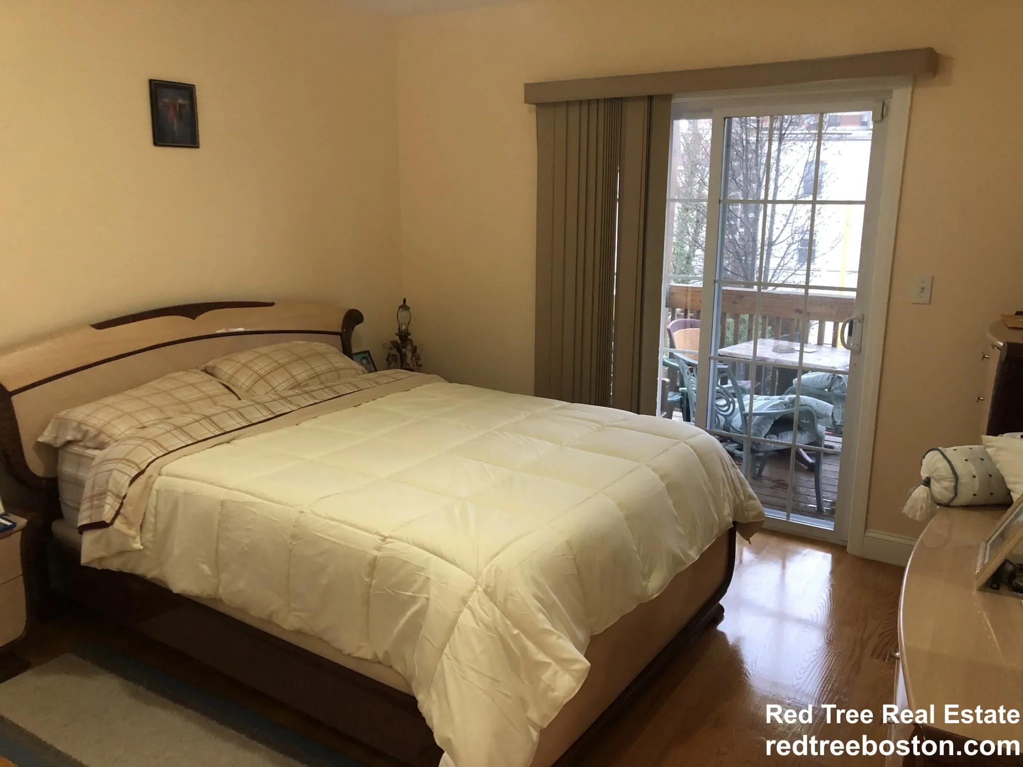 3 bed, 2 bath apartment for rent at 207 Hillside St Unit 2, Roxbury — photo 7 of 11