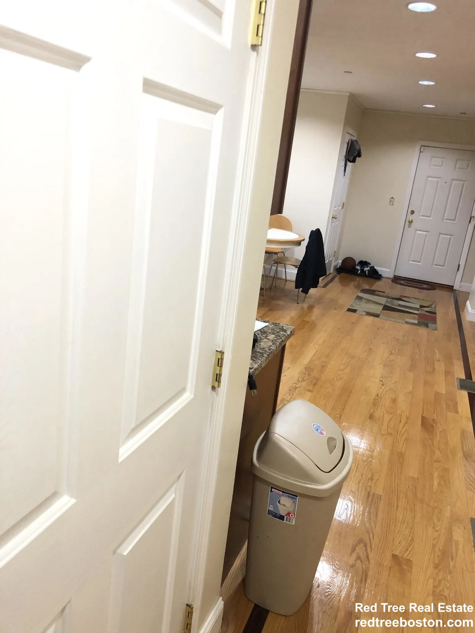 3 bed, 2 bath apartment for rent at 207 Hillside St Unit 2, Roxbury — photo 3 of 11