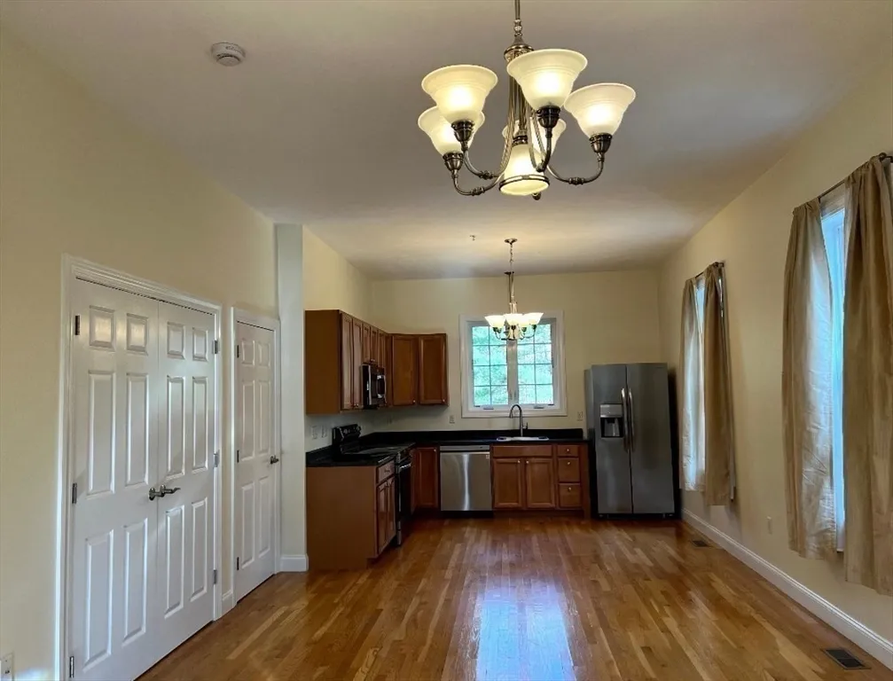 1 bed, 1 bath apartment for rent at 207 John Scott Blvd Unit B, Norton — photo 5 of 21