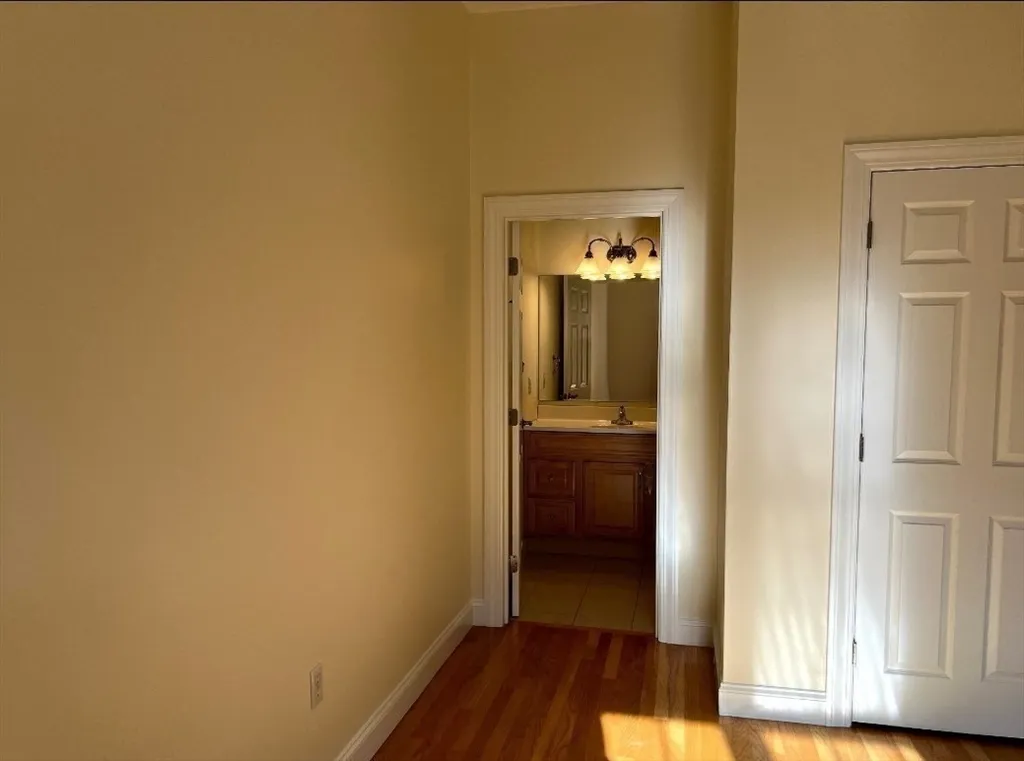 1 bed, 1 bath apartment for rent at 207 John Scott Blvd Unit B, Norton — photo 15 of 21