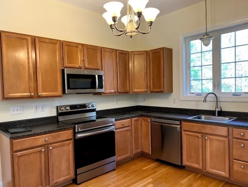 1 bed, 1 bath apartment for rent at 207 John Scott Blvd Unit B, Norton — photo 4 of 21