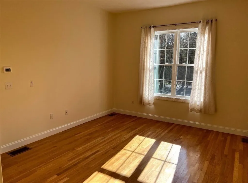 1 bed, 1 bath apartment for rent at 207 John Scott Blvd Unit B, Norton — photo 19 of 21