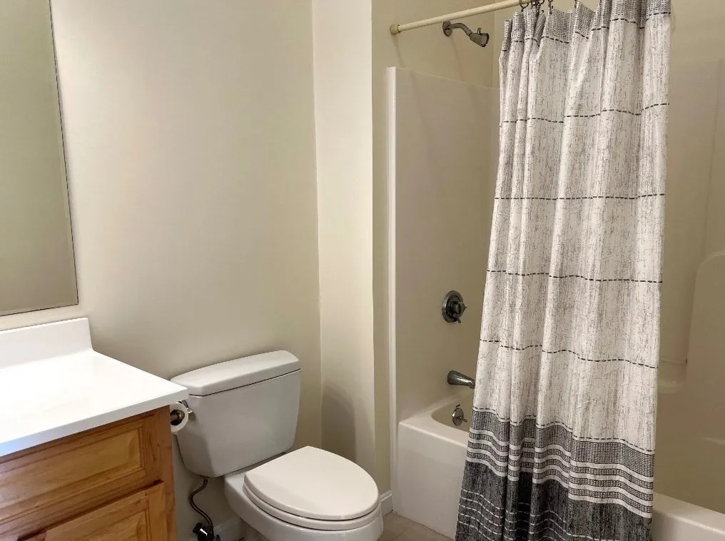 1 bed, 1 bath apartment for rent at 207 John Scott Blvd Unit B, Norton — photo 12 of 21