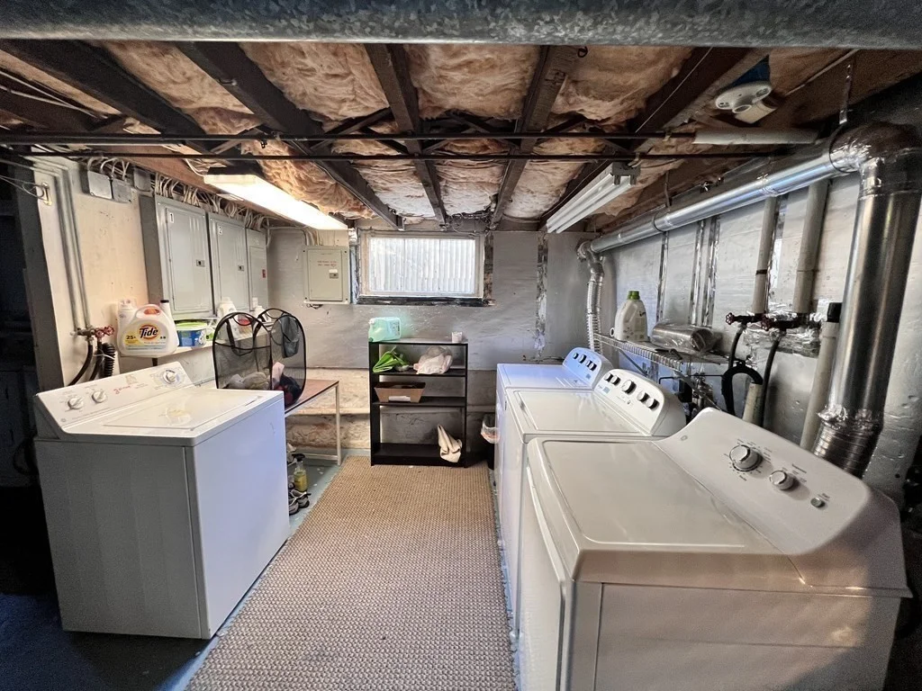 2 bed, 1 bath apartment for rent at 207 Lowell St Unit 2, Somerville — photo 9 of 9