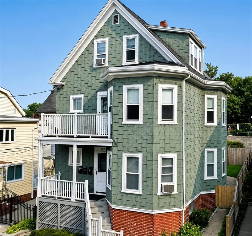 1 bed, 1 bath apartment for rent at 207 Lowell St Unit 3, Spring Hill — photo 7 of 8