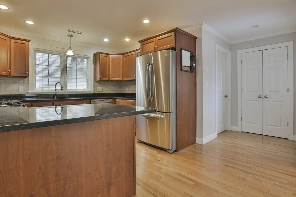 3 bed, 2 bath apartment for rent at 207 Renfrew St Unit 207, Arlington — photo 8 of 11