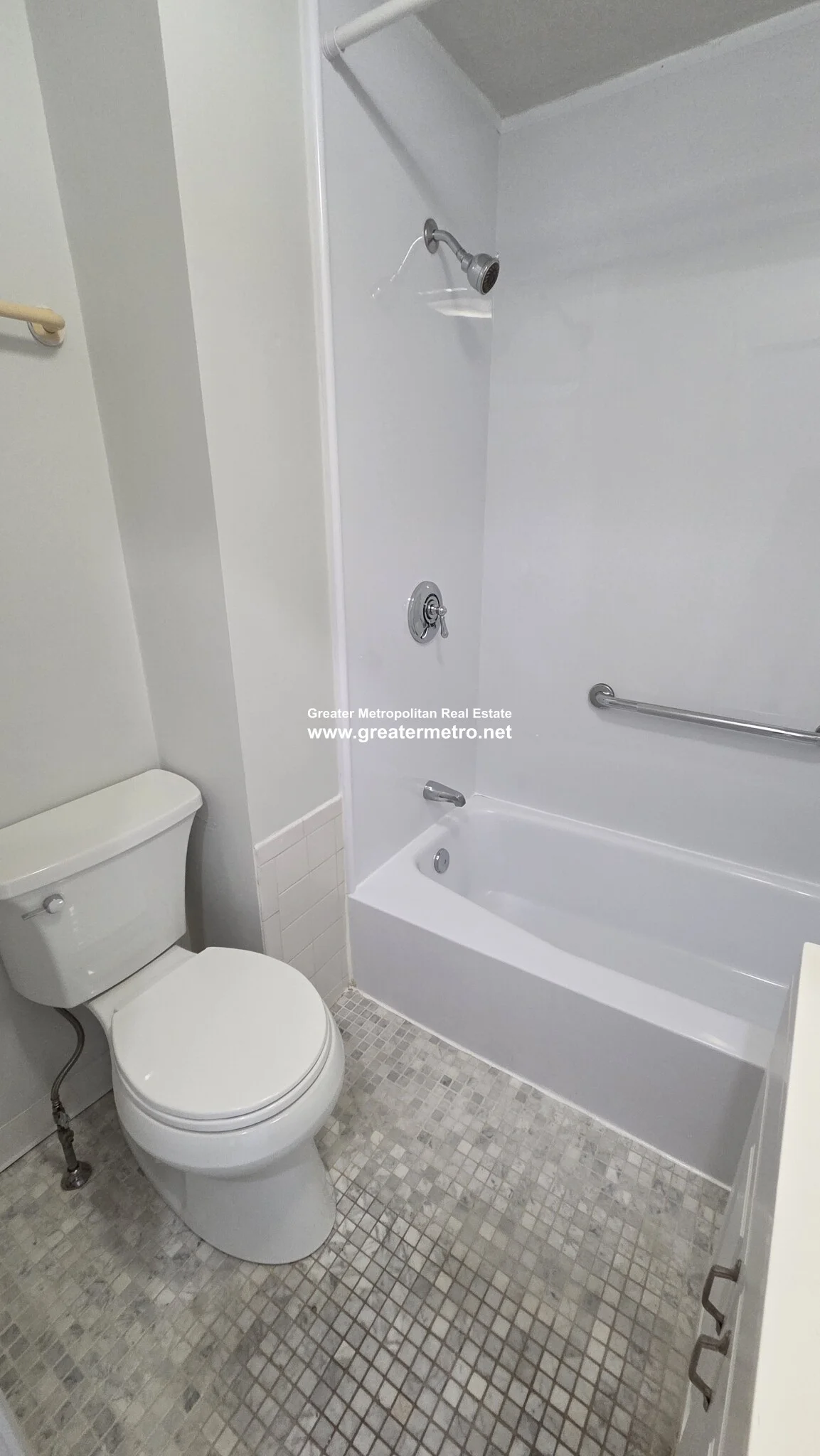 1.5 bed, 1 bath apartment for rent at 207 Salem St Unit 3, North End — photo 15 of 16