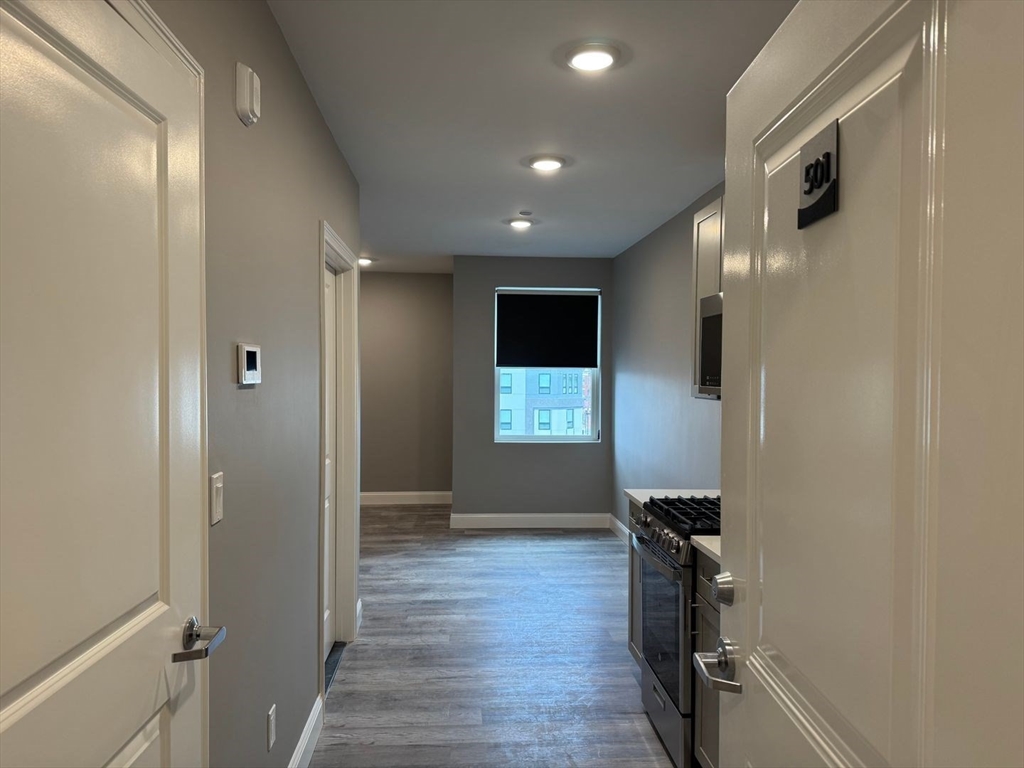 Studio bed, 1 bath apartment for rent at 207 Shirley Ave Unit 501, Revere — photo 2 of 7