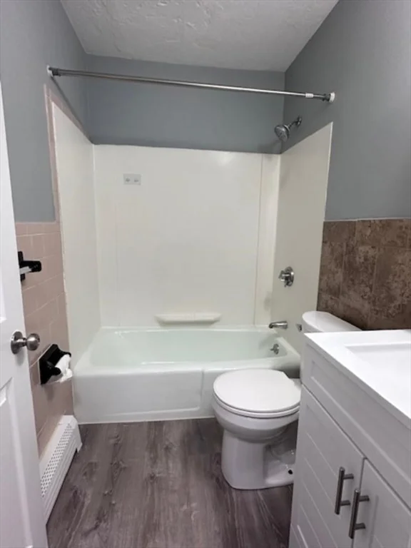 2 bed, 1 bath apartment for rent at 207 Union Unit 9, Rockland — photo 6 of 13