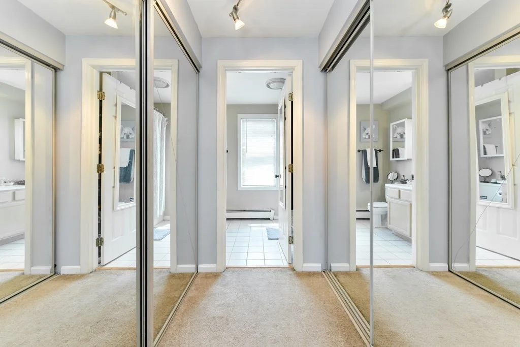 4 bed, 3 bath apartment for rent at 207 W 6th Unit 1, South Boston — photo 10 of 25