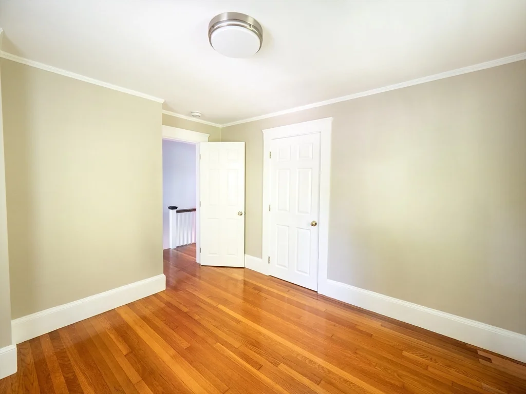 4 bed, 3 bath apartment for rent at 2075 Beacon St, Newton — photo 30 of 38