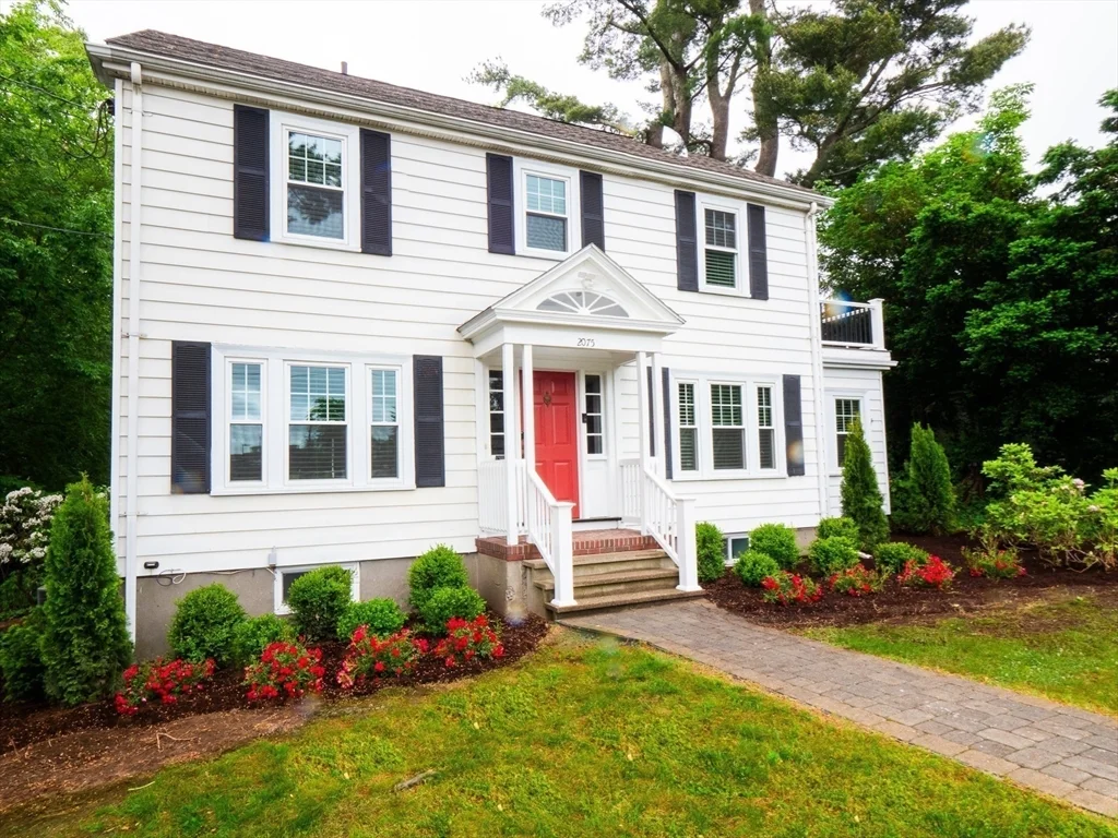 4 bed, 3 bath apartment for rent at 2075 Beacon St, Newton — photo 38 of 38
