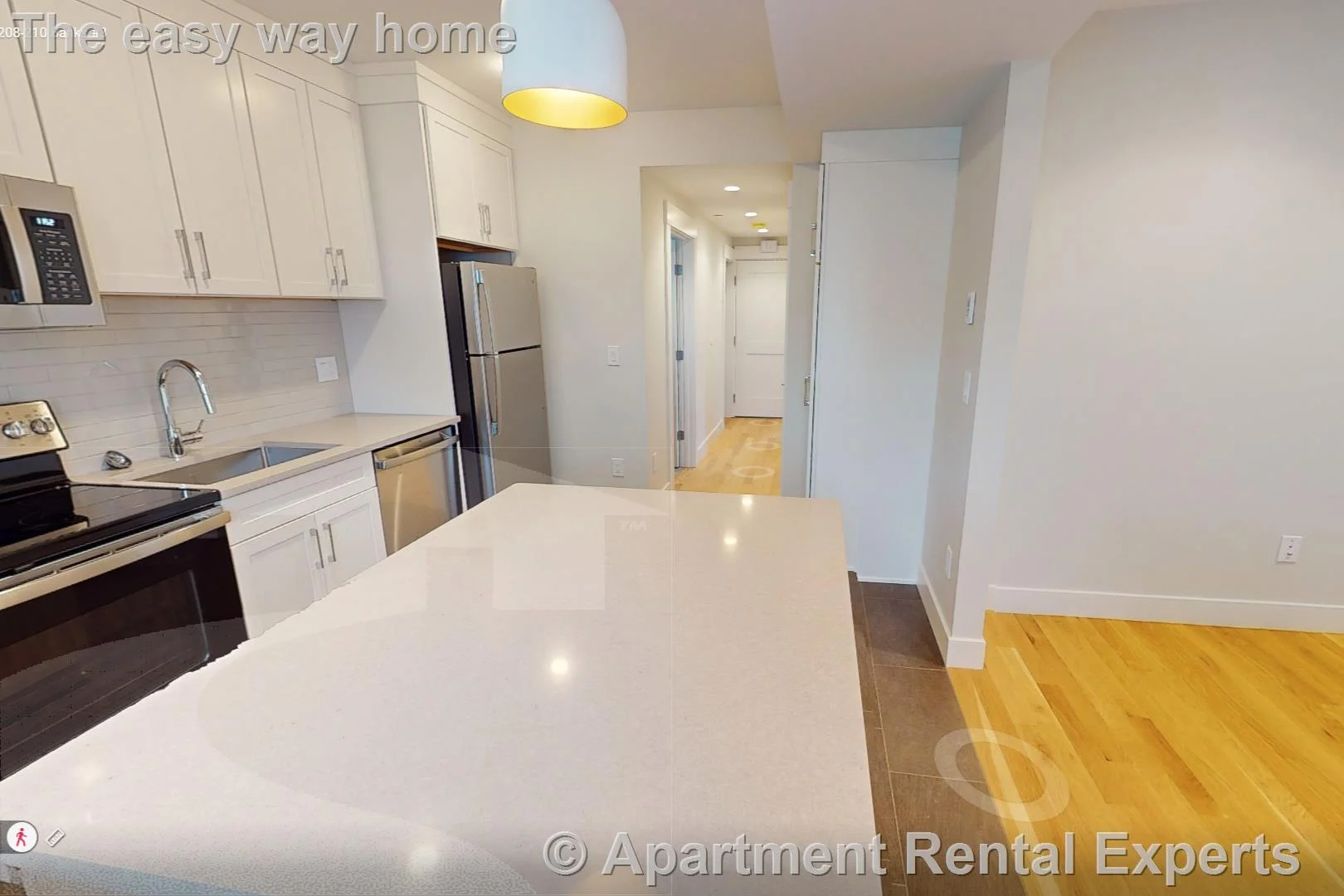 2 bed, 1 bath apartment for rent at 208-210 Banks St Unit 3, Riverside — photo 2 of 10