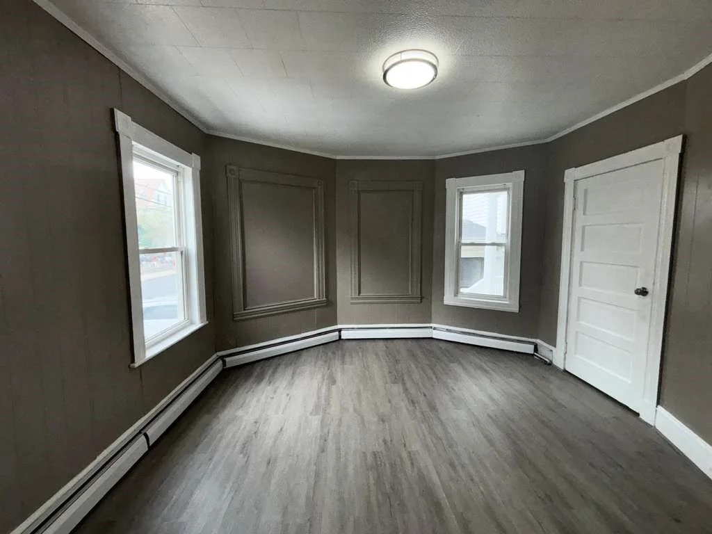 4 bed, 2 bath apartment for rent at 208-210 Bruce St Unit 1, Lawrence — photo 5 of 15
