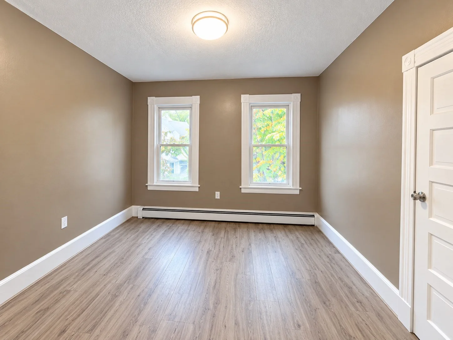 4 bed, 1 bath apartment for rent at 208-210 Bruce St Unit 3, Lawrence — photo 11 of 12