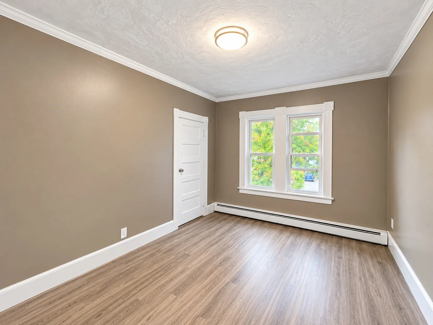 4 bed, 1 bath apartment for rent at 208-210 Bruce St Unit 3, Lawrence — photo 7 of 12