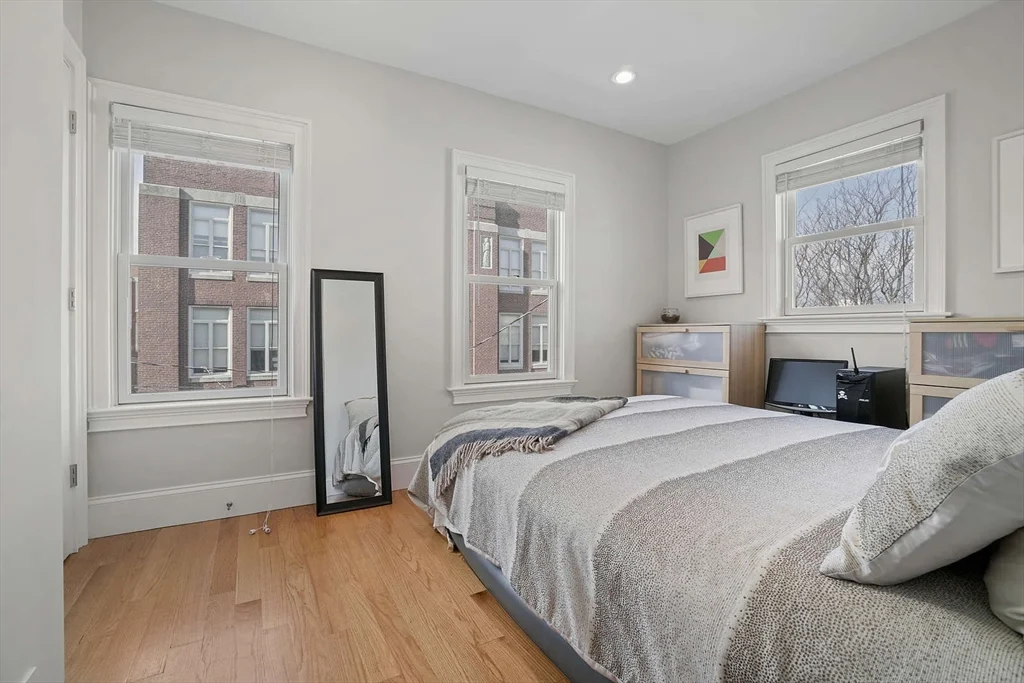 2 bed, 1 bath apartment for rent at 208-210 West 7th St Unit 2L, South Boston — photo 10 of 20