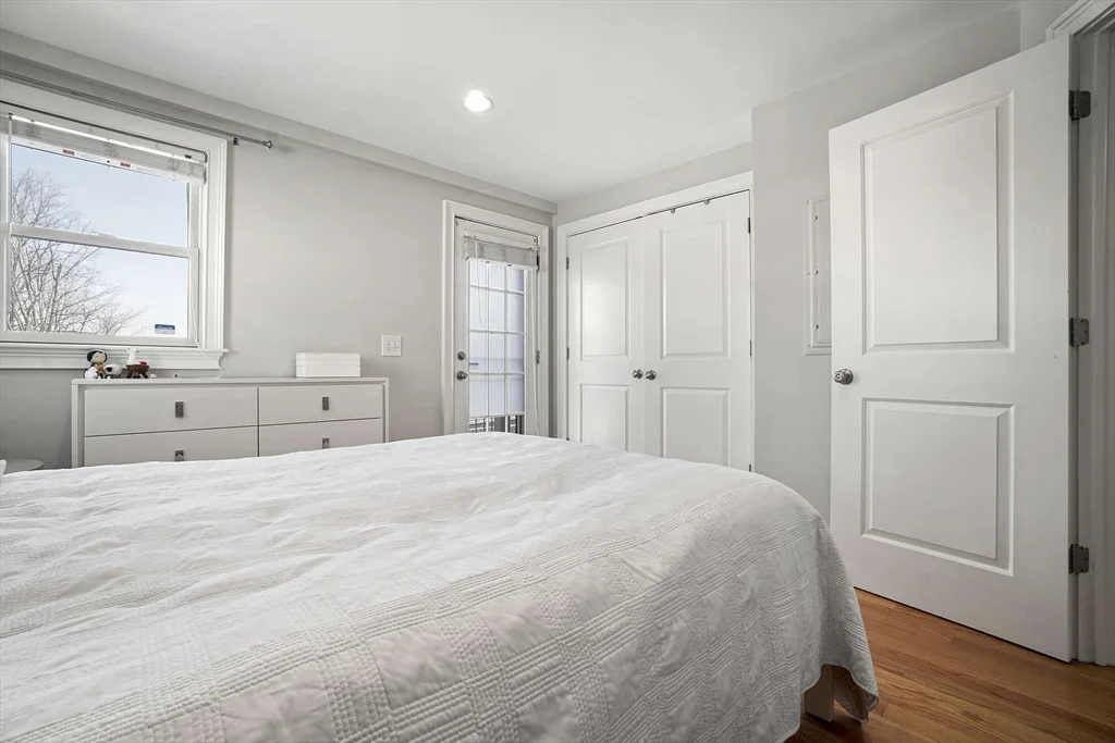 2 bed, 1 bath apartment for rent at 208-210 West 7th St Unit 2L, South Boston — photo 14 of 20