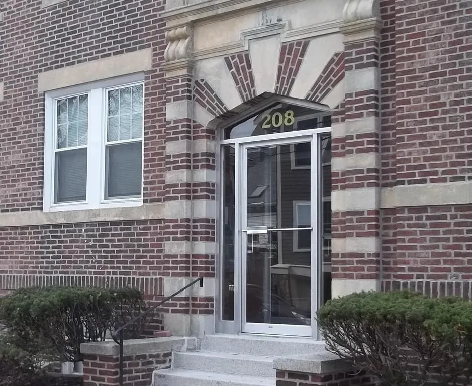 2 bed, 2 bath apartment for rent at 208 Fuller St Unit 3, North Brookline