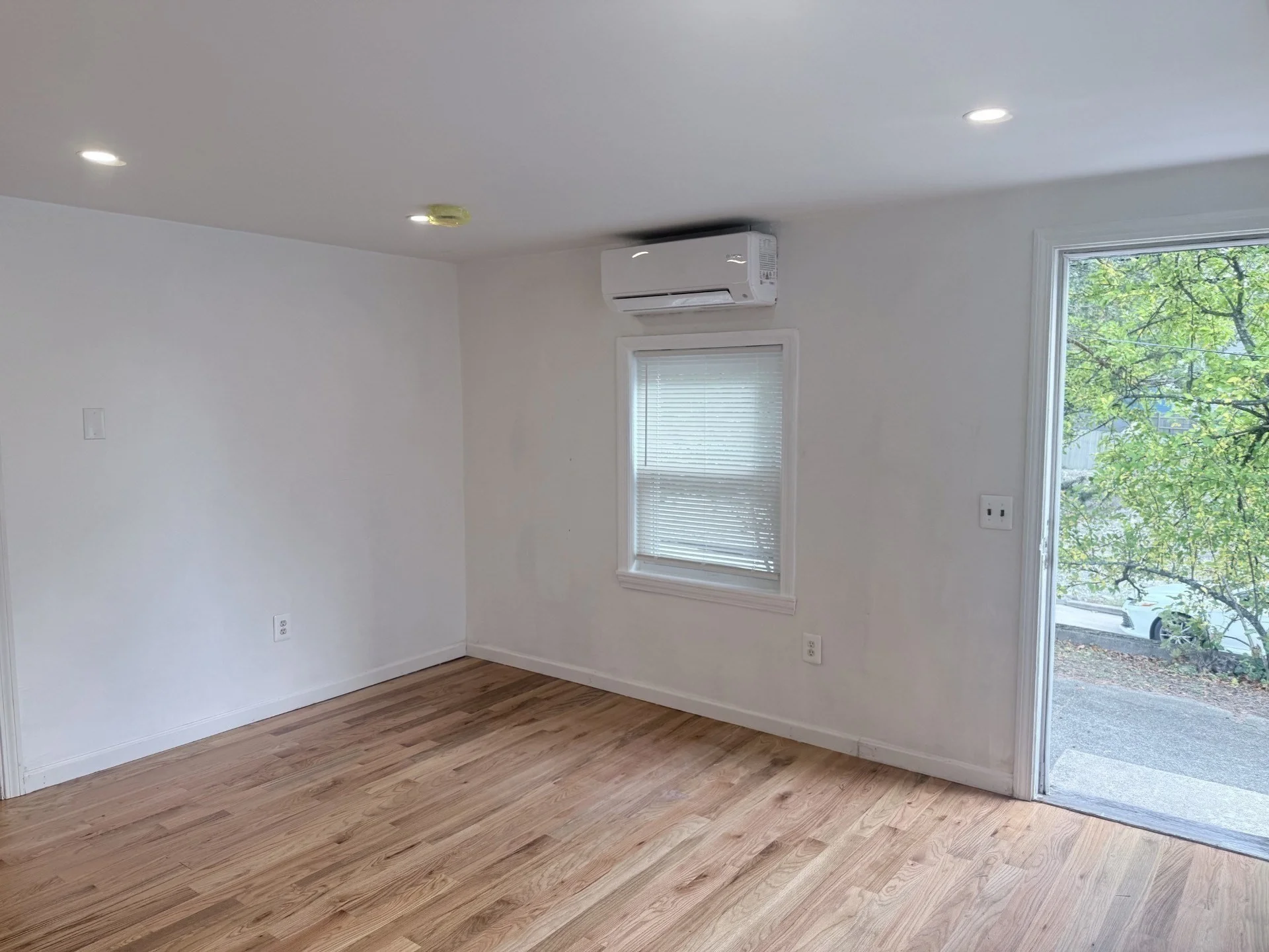 1 bed, 1 bath apartment for rent at 208 Green St Unit 2, Weymouth — photo 4 of 9