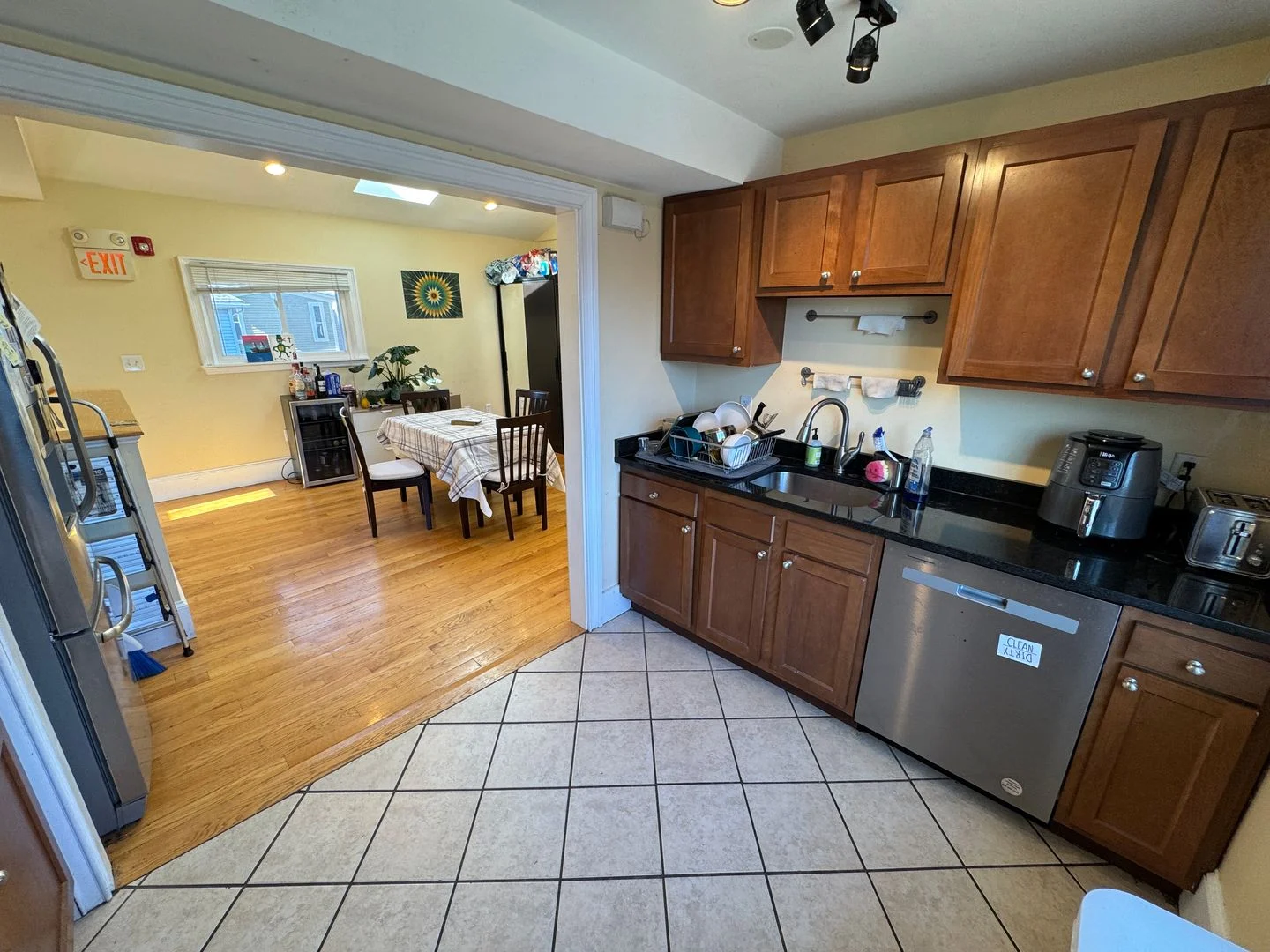 6 bed, 3.5 bath apartment for rent at 208 Holland St Unit 2, Teele Square — photo 2 of 13