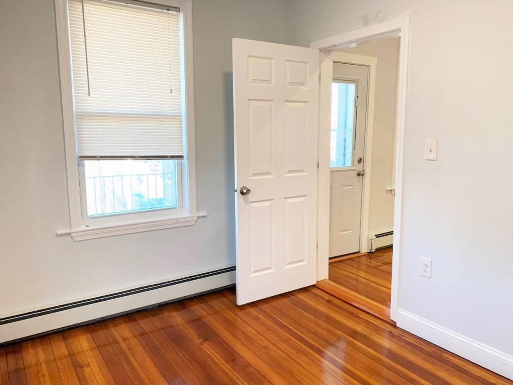 2 bed, 1 bath apartment for rent at 208 Maverick St Unit 2R, East Boston — photo 5 of 7