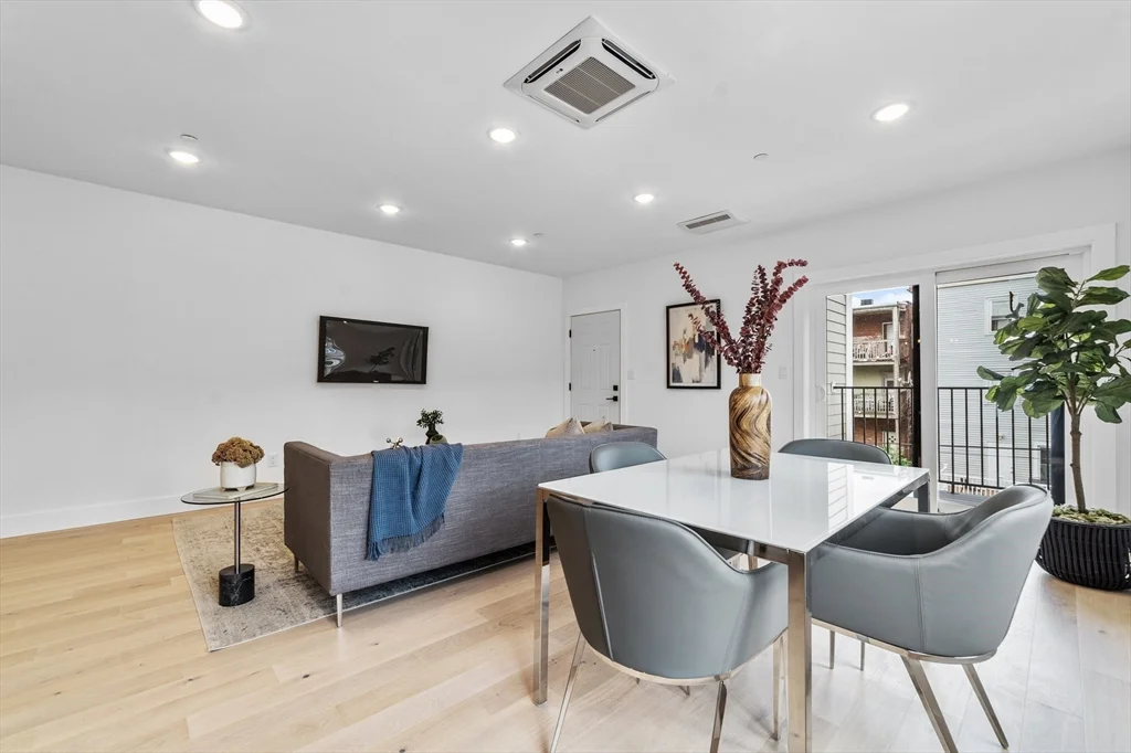 2 bed, 2 bath apartment for rent at 208 Spencer Unit 7, Chelsea — photo 5 of 29