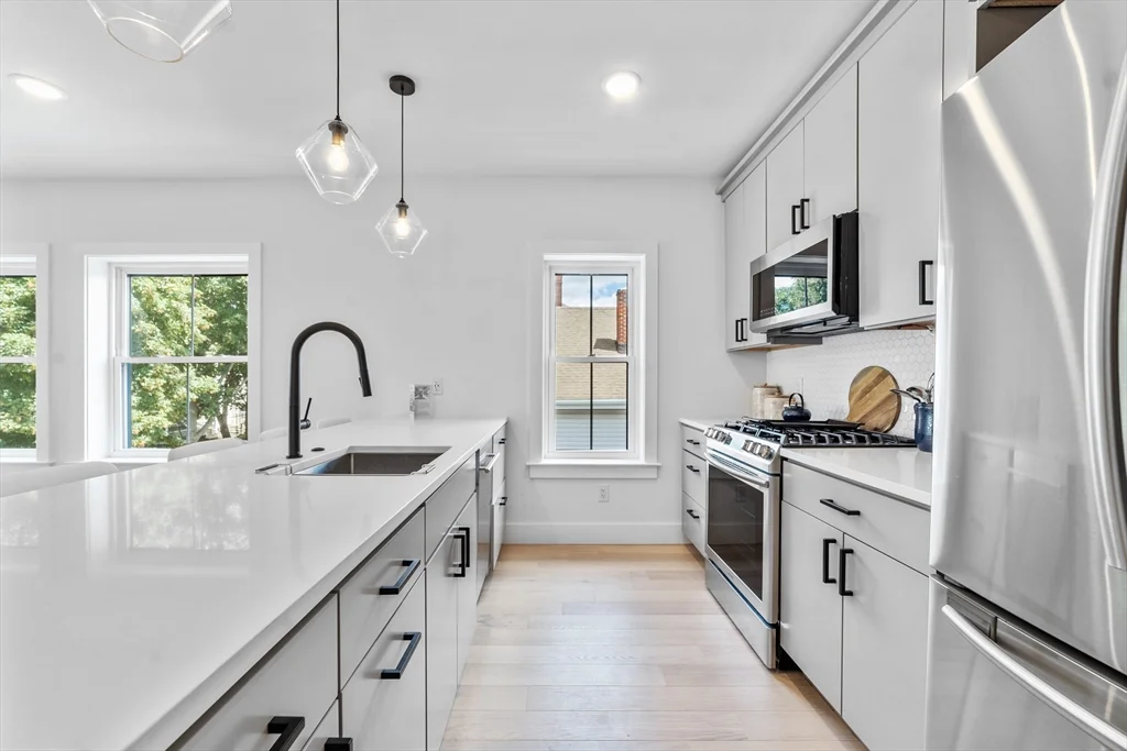2 bed, 2 bath apartment for rent at 208 Spencer Unit 7, Chelsea — photo 9 of 29