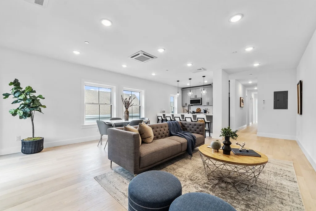 2 bed, 2 bath apartment for rent at 208 Spencer Unit 7, Chelsea — photo 6 of 29