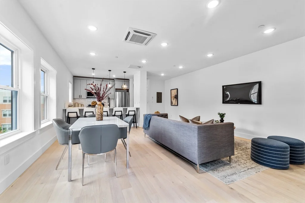 2 bed, 2 bath apartment for rent at 208 Spencer Unit 7, Chelsea — photo 4 of 29