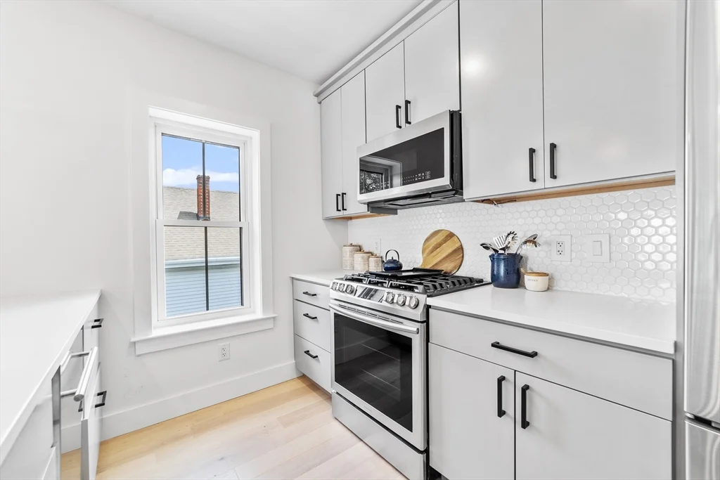 2 bed, 2 bath apartment for rent at 208 Spencer Unit 7, Chelsea — photo 10 of 29