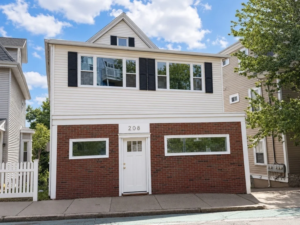 1 bed, 1 bath apartment for rent at 208 Summer St Unit A, Spring Hill — photo 6 of 8