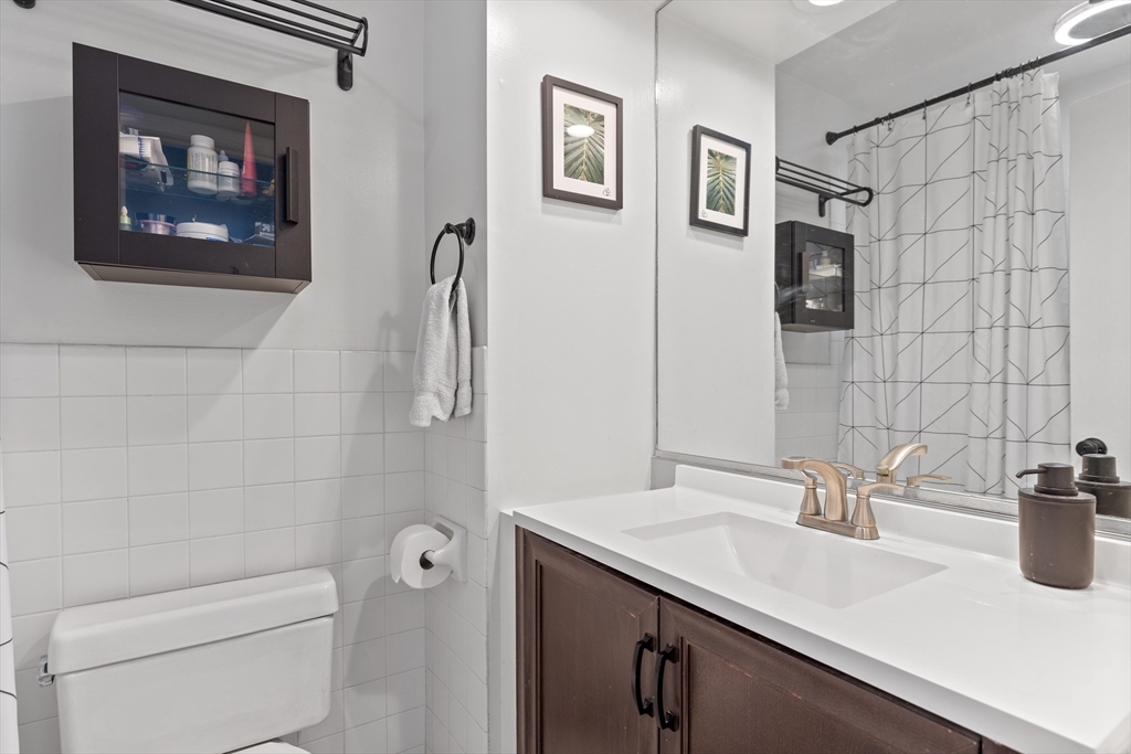 1 bed, 1 bath apartment for rent at 208 Washington Unit 4, Chelsea — photo 9 of 11