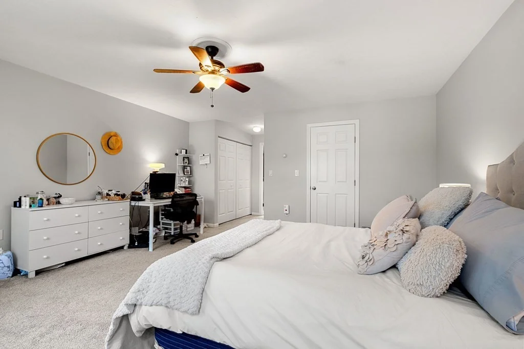 4 bed, 2 bath apartment for rent at 208 West 6th, Boston — photo 7 of 29