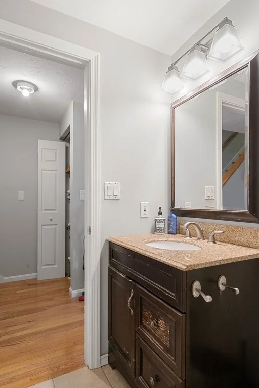 4 bed, 2 bath apartment for rent at 208 West 6th, Boston — photo 14 of 29