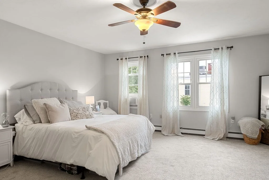 4 bed, 2 bath apartment for rent at 208 West 6th, Boston — photo 9 of 29