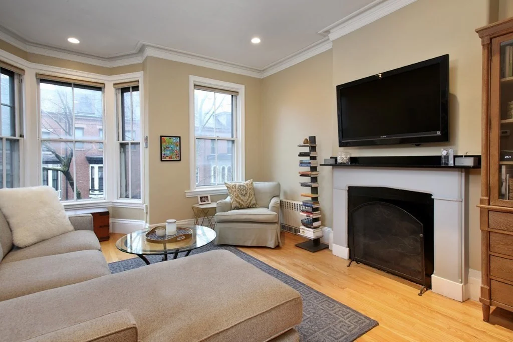 1 bed, 1 bath apartment for rent at 208 West Springfield St Unit 3, South End