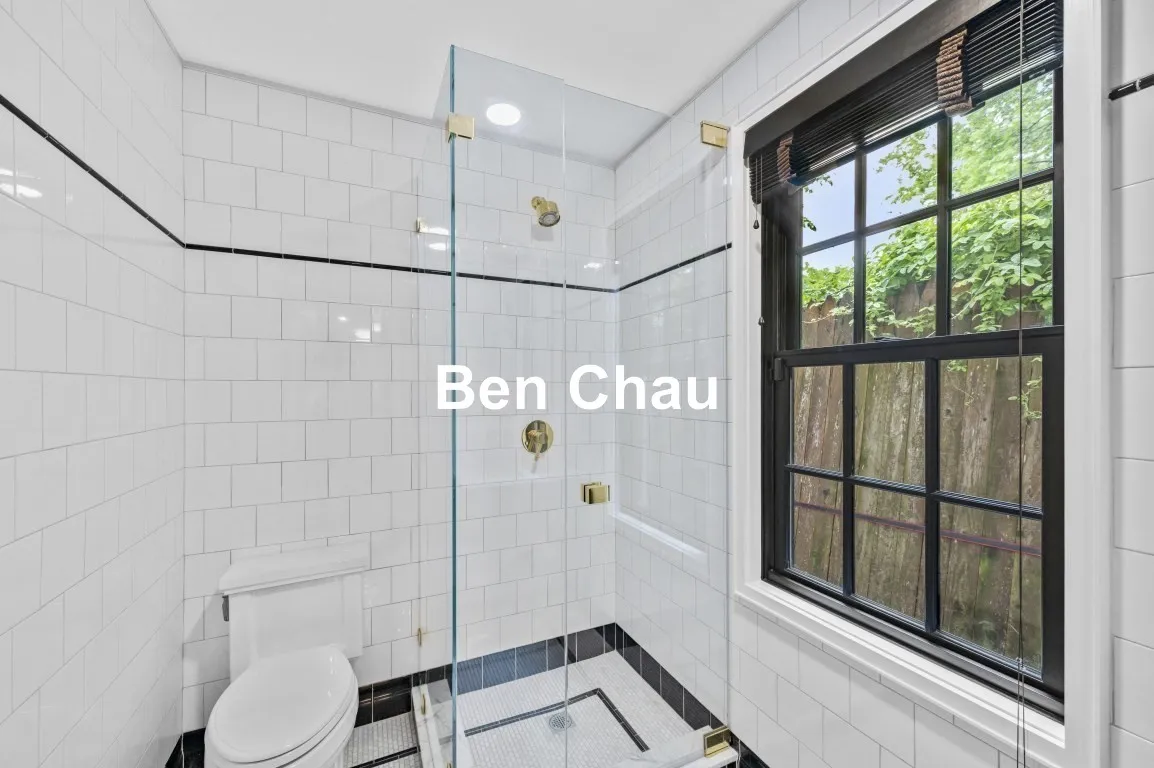 3 bed, 3 bath apartment for rent at 208 Windsor St Unit 208, The Port — photo 8 of 21
