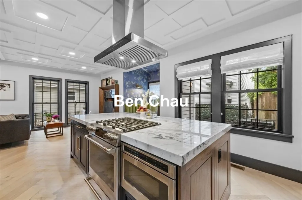 3 bed, 3 bath apartment for rent at 208 Windsor St Unit 208, The Port — photo 5 of 21