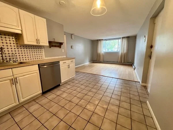 2 bed, 1 bath apartment for rent at 2089 Dorchester Ave Unit 4, Dorchester — photo 6 of 11