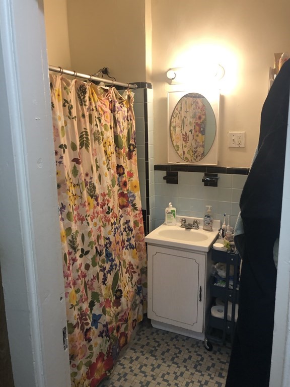 1 bed, 1 bath apartment for rent at 208A Washington St Unit 6, Prospect Hill — photo 14 of 16
