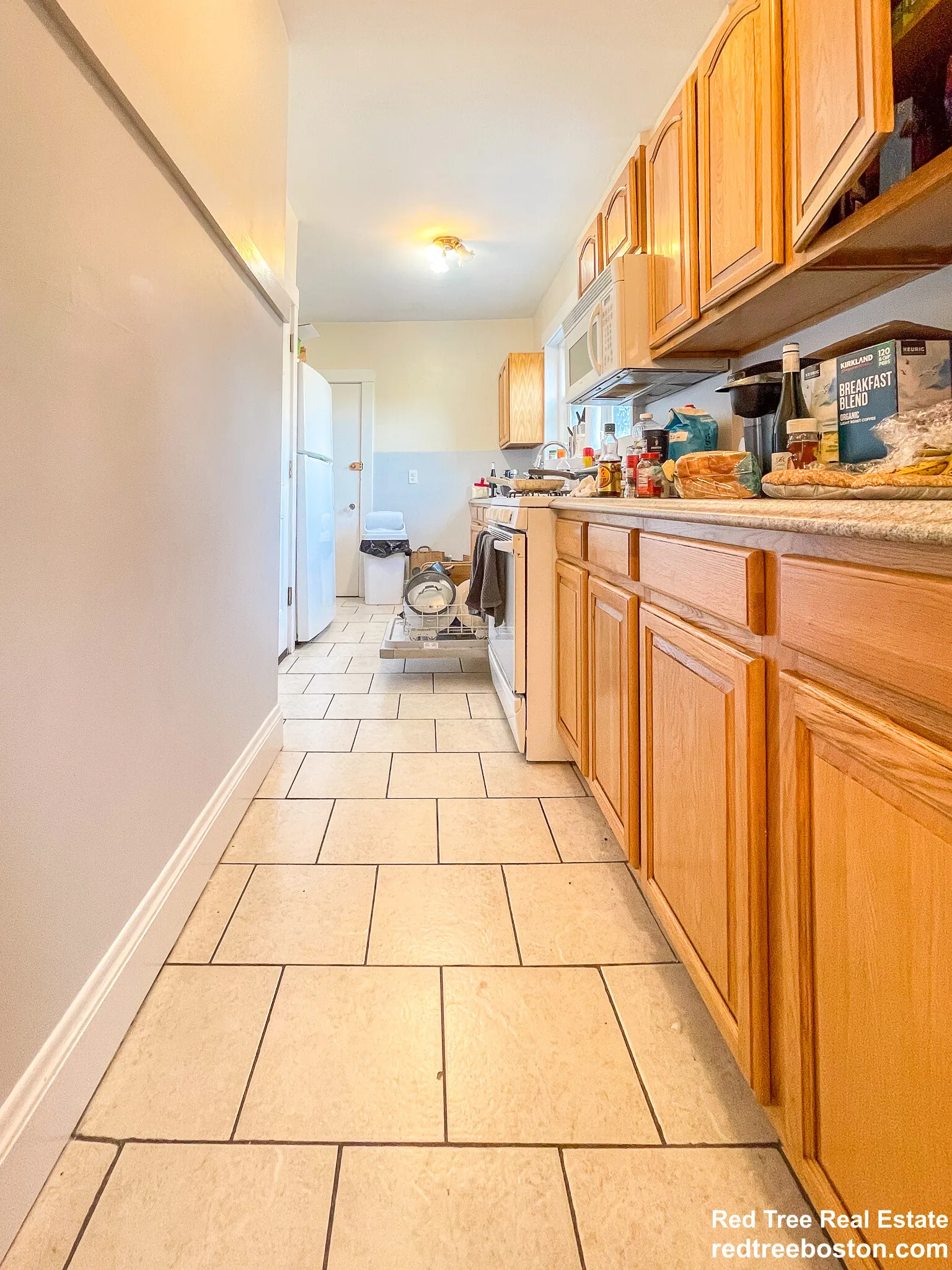 4 bed, 2 bath apartment for rent at 209 Chestnut Hill Ave Unit 1, Brighton — photo 3 of 12