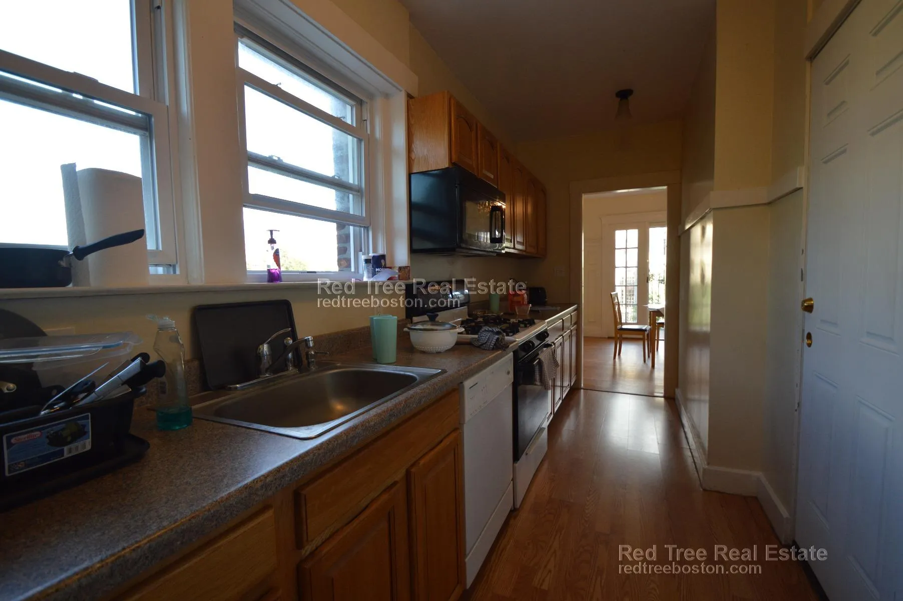 4 bed, 2 bath apartment for rent at 209 Chestnut Hill Ave Unit 2, Brighton — photo 17 of 29